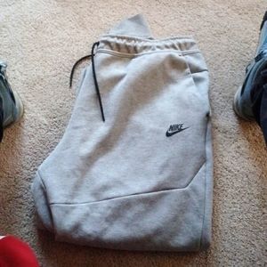 Nike tech sweats